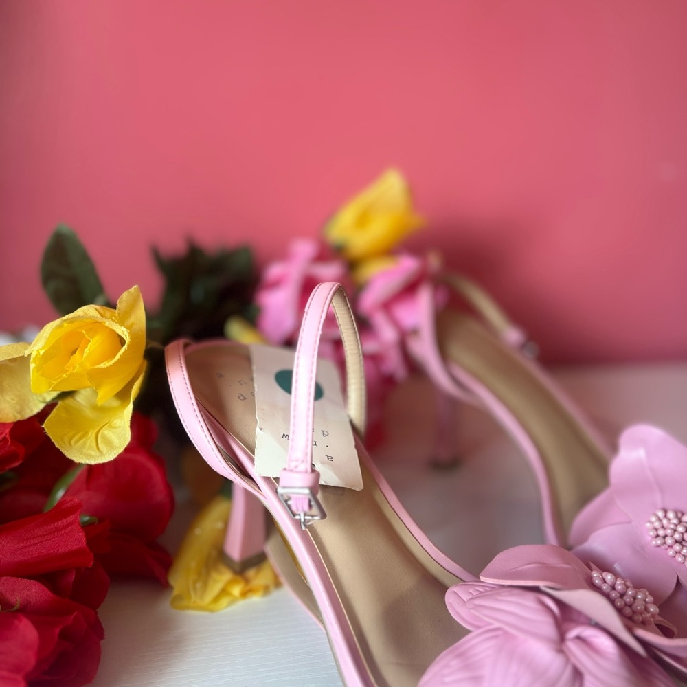 Elegant Pink Floral Women's Heels - Picture 5 of 6